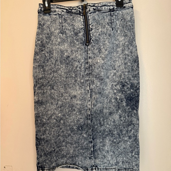 Acid Wash Denim Pencil Skirt - Picture 2 of 7